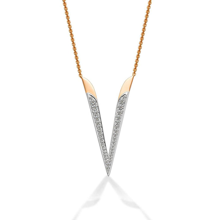 VD Collection-V NecklacePRODUCT DESCRIPTION:


18K Gold Diamond Necklace


STONE Diamond:


36 stones, 0.36 carat


Online prices are for reference only; all prices are based on in-store pr